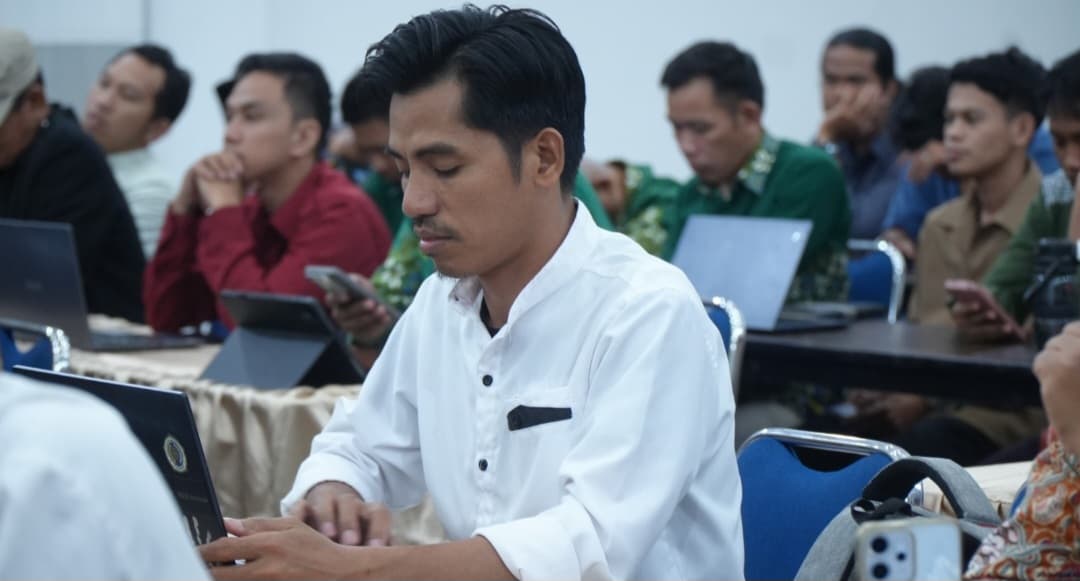 Kepala Humas UNIMEN Ikuti Pelatihan Manajemen Reputasi Digital PWM Sulsel di Makassar