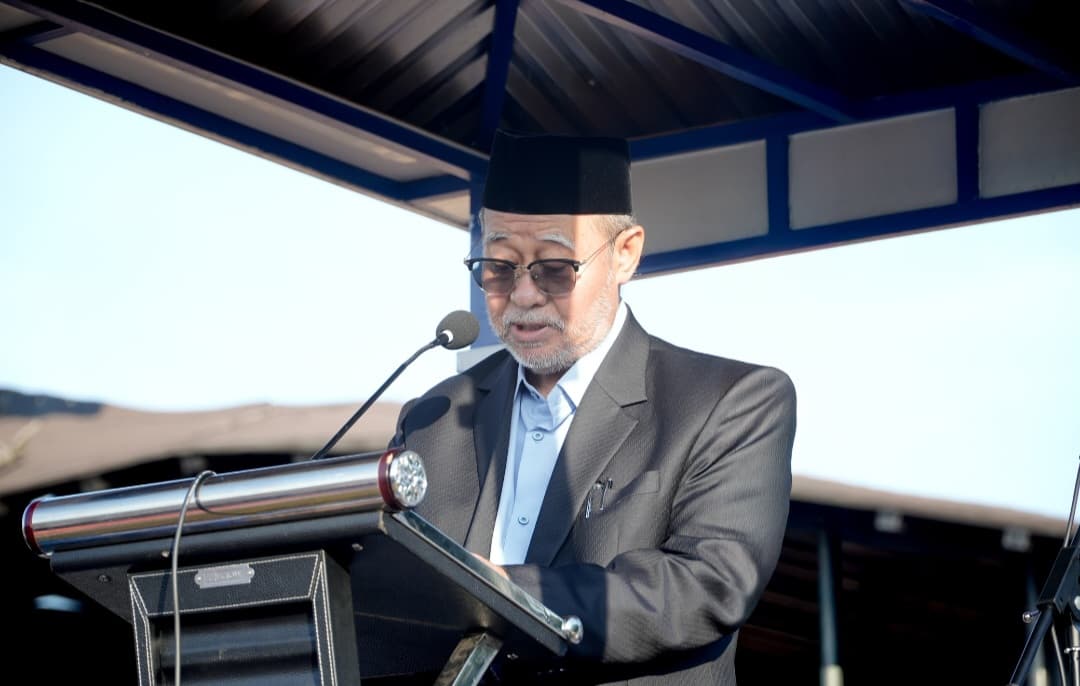 Prof Ambo Asse Ajak Ribuan Jemaah Gowa Teladani Kurban Nabi Ibrahim di Iduladha 1447 H