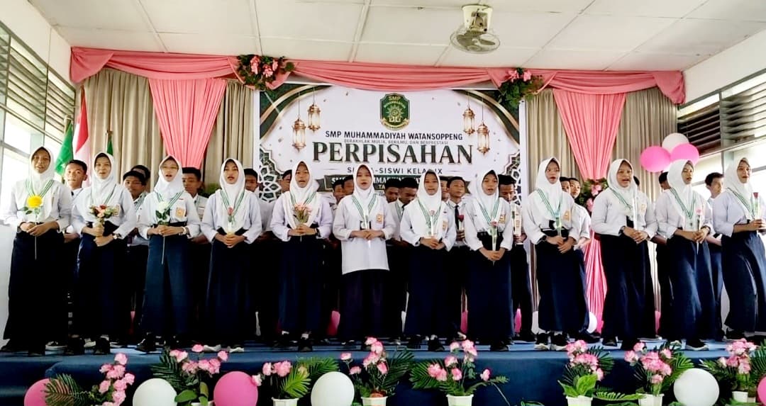SMP Muhammadiyah Watansoppeng Lepas Siswa Kelas IX dengan Pesan Belajar Sepanjang Hayat