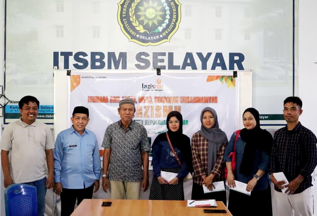 Lazismu Selayar Salurkan Beasiswa untuk 10 Mahasiswa ITSBM dan Bantuan Pemberdayaan Muallaf