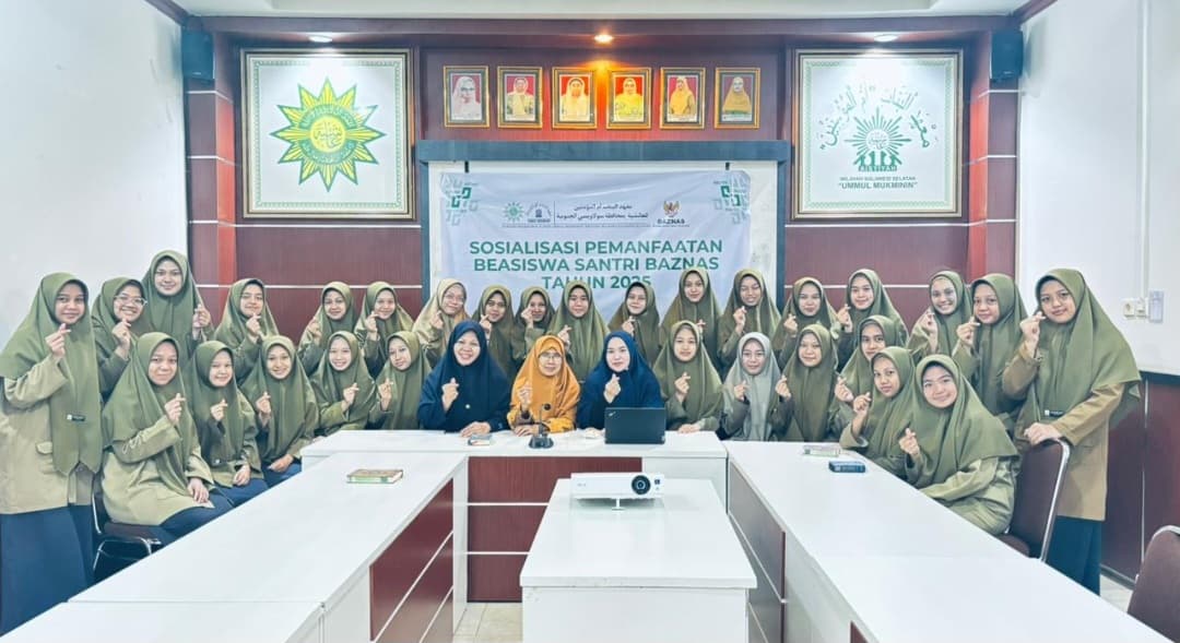 Santriwati Ummul Mukminin 'Aisyiyah Sulsel penerima Beasiswa Baznas RI yang lulus ke PTN favorit
