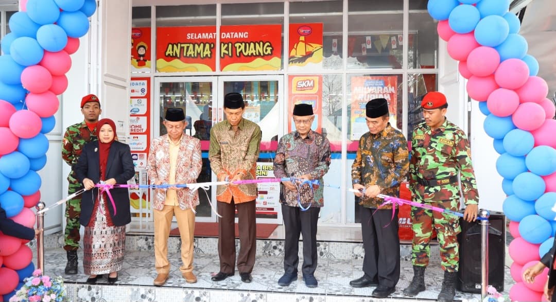Peresmian Mentarimu Mart UIAD Sinjai oleh Ketua Umum PP Muhammadiyah Haedar Nashir