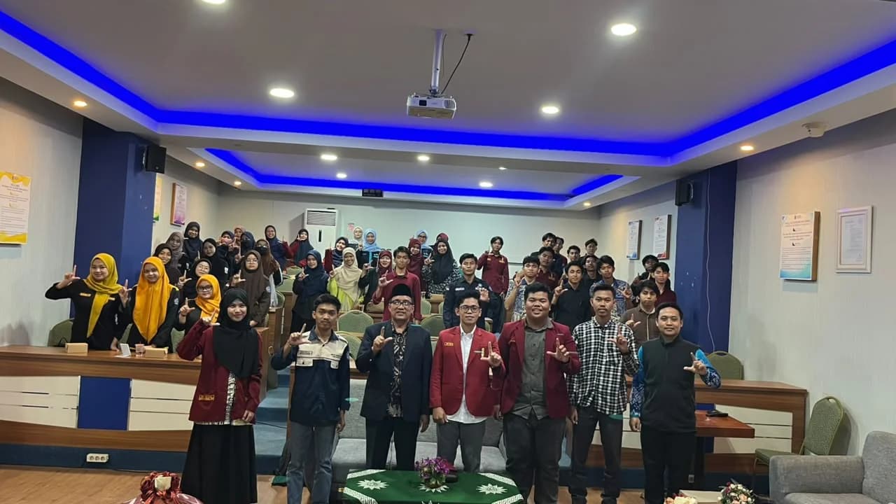 Suasana Pembukaan Akselerasi Jilid IX di Mini Hall FEB Unismuh Makassar