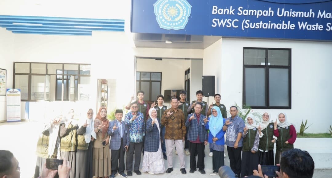 Wamendiktisaintek Tinjau Bank Sampah SWSC Unismuh, Dorong Kampus Jadi Solusi Lingkungan