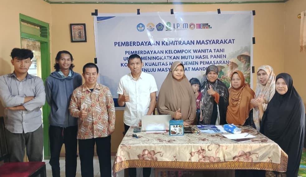 Tim Unismuh Makassar mendampingi kelompok perempuan tani kopi di Sinjai