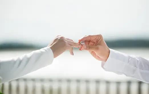 Identitas Istri dan Nama Suami: Telaah Muhammadiyah atas Tradisi Masyarakat