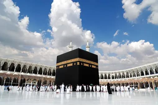 Panduan Tarjih: Menakar Anjuran Umrah Berulang bagi Jemaah Haji di Tanah Suci