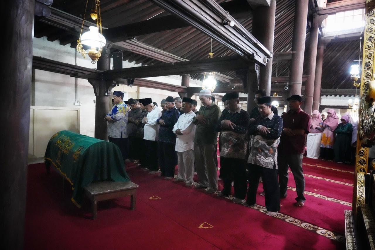 Panduan Fikih: Prioritas Salat Jenazah dan Salat Wajib Saat Waktu Berimpitan