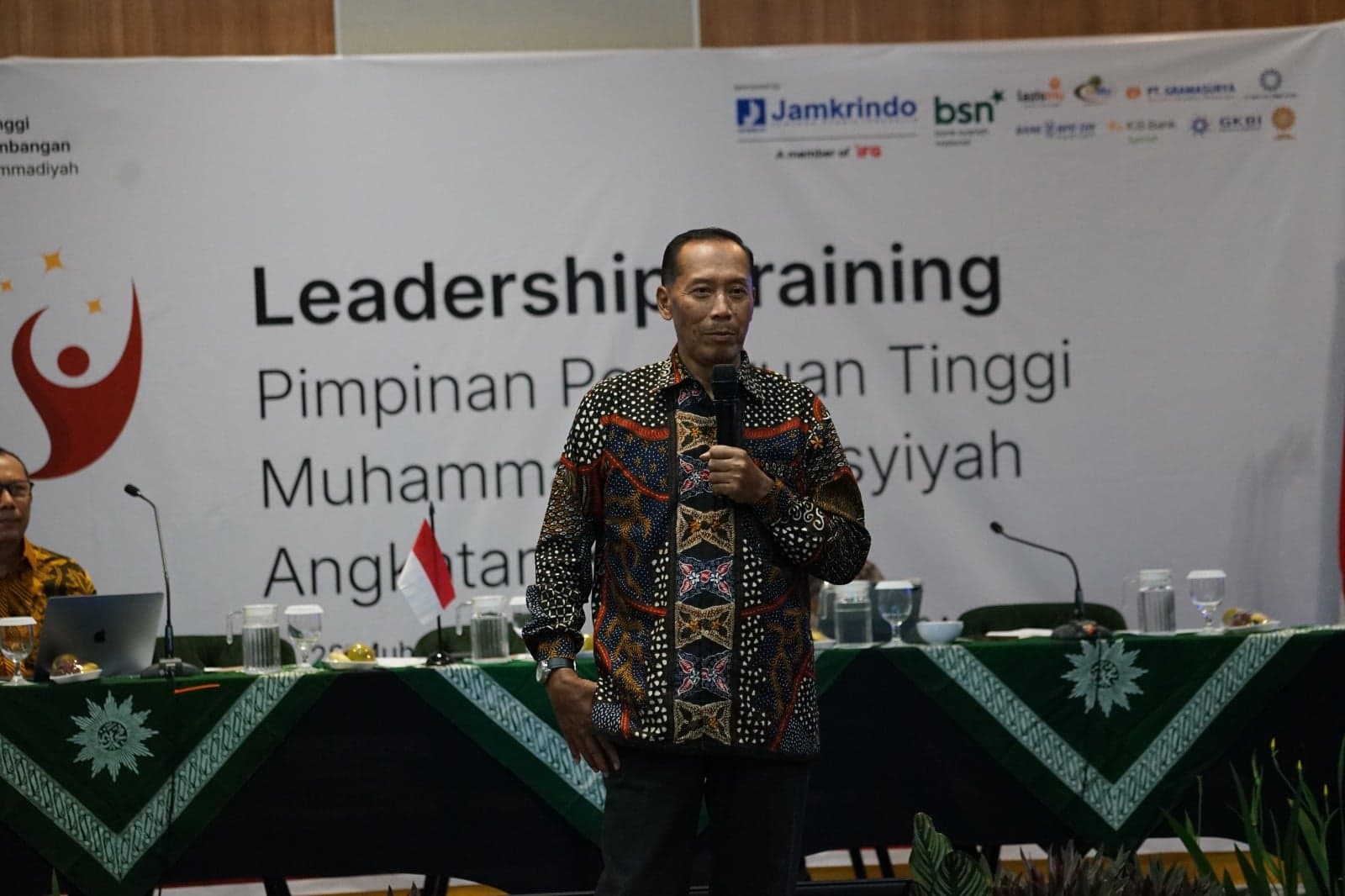 Transformasi PTMA: Wamendiktisaintek Tekankan Mindset Berkemajuan dan Terobosan Kreatif