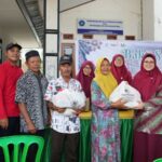 Lazismu Jakarta Timur Salurkan Sembako-Santuni Anak Yatim Korban Banjir di Cililitan