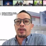 Wakil Rektor II Unismuh Bagikan Onde-onde di Pemakaian Perdana Auditorium I-GIFt