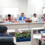 Kolaborasi UM Bulukumba dan UNM Tingkatkan Kesiapsiagaan Warga Pesisir Lewat Pemasangan Jalur Evakuasi